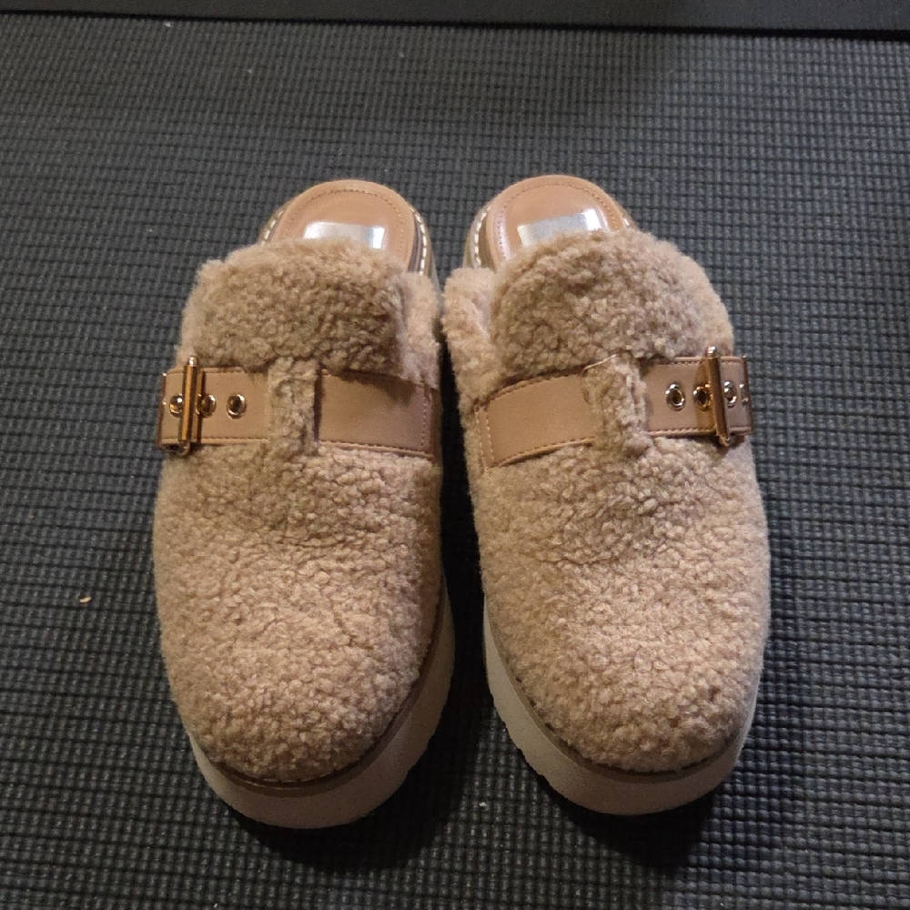 Dolce Vita Beige Shearling Mule Clogs with Gold Buckle